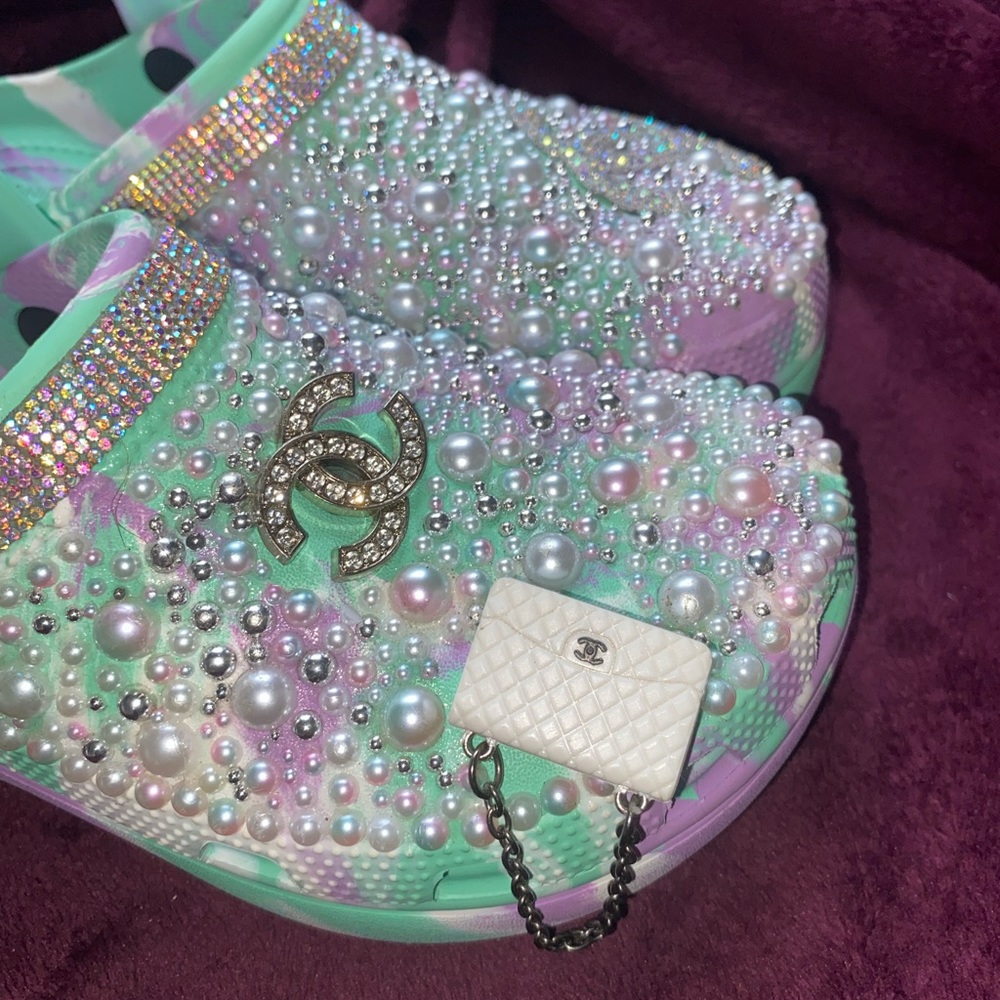 custom chanel crocs